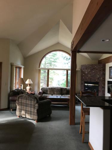 Holiday Home – Photos 3