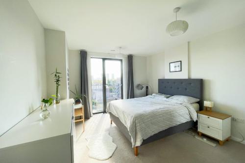 GuestReady - Sunny & Modern 1BR Flat in Canning Town