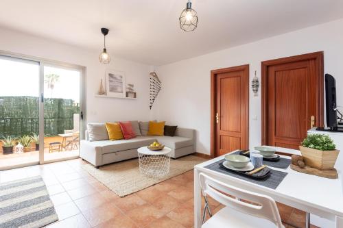 Home2Book Design Apartment Sol y Mar Bajamar, La Laguna ...