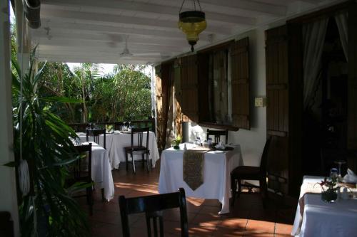 Restaurace v ubytování Le Jardin de Beau Vallon