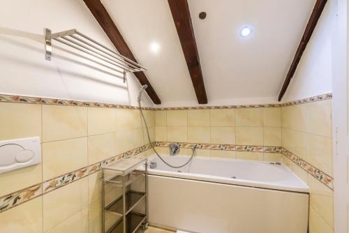 Phòng tắm tại Janáčkovo nábřeží 19 - Riverside Residence