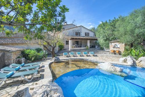 Owl Booking Villa Lloberina - In the Midst of Nature