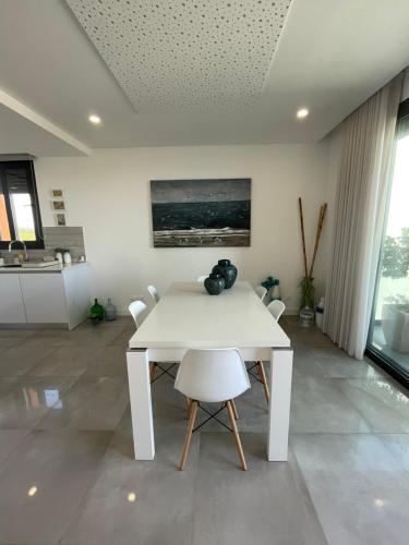 Salinas House T3