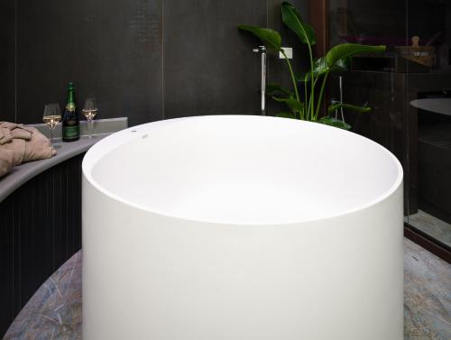 F1RST Suite Apartment & SPA photo 24