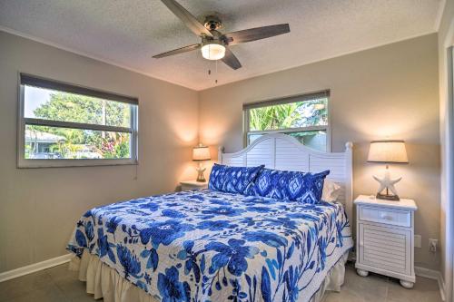 A bed or beds in a room at Indian Rocks Beach Home - 2 Blocks to Beach!