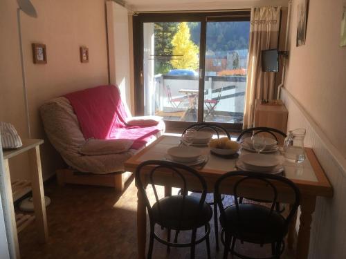 Gallery image of Serre-Chevalier-Chantemerle. Studio Plein Sud 4per in Saint-Chaffrey