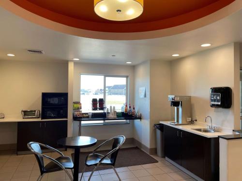 Baymont by Wyndham Williston – Photos 3