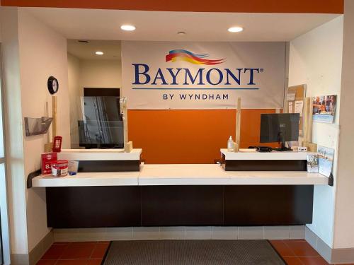 Baymont by Wyndham Williston – Photos 2