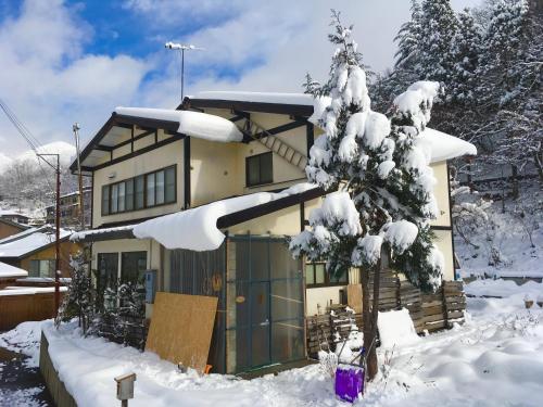 Gallery image of Matsuo House - Max 3 person Room Haru in Zaō Onsen