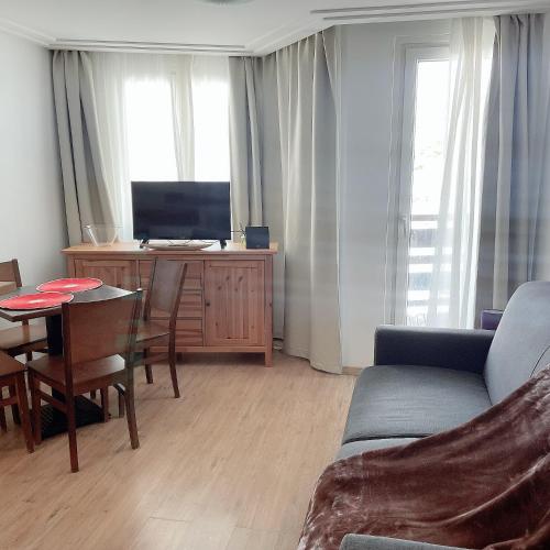  CONFORTSKI CANIGOU -  Room  picture :   Tea/Coffee maker    TV    Hairdryer                           