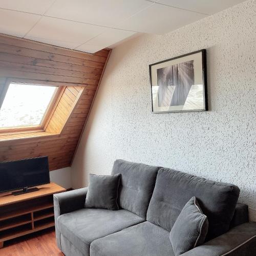  CONFORTSKI CANIGOU -  Room  picture :   Tea/Coffee maker    TV    Hairdryer                           