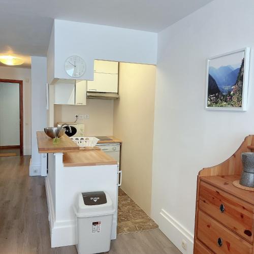  CONFORTSKI CANIGOU -  Room  picture :   Tea/Coffee maker    TV    Hairdryer                           