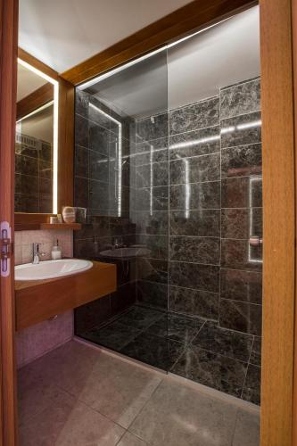 Ένα μπάνιο στο Hotel Lotus Spa&Sport Akyaka