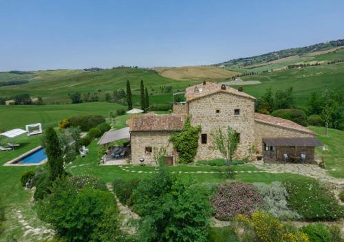 Villa Romantica by MC Luxury Rentals