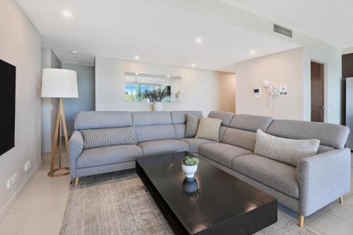 Χώρος καθιστικού στο Element on Coolum Beachfront Sunshine Coast