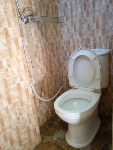 Bilik mandi di Galapagos Homestay