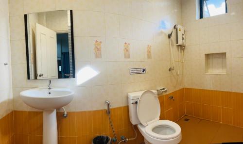 Ванная комната в ช้างเผือกเกสต์เฮ้าส์