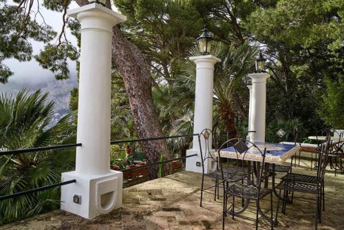 Villacore Capri photo 2