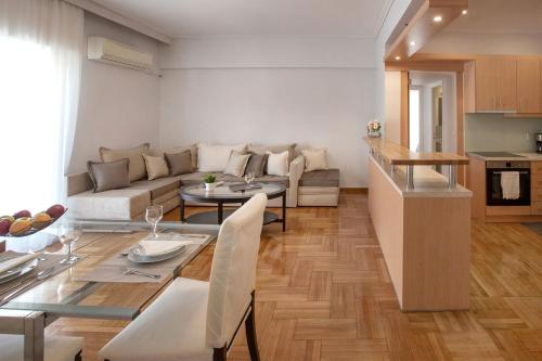 Upscale Luxury Athens Renovated Dream Home in One of the most Favorable Locations by National Gardens, Zoo & Hellenic Parliament in Syntagma and Stylish Exquisite Kolonaki neighborhood