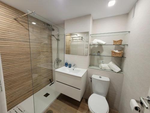 Kúpeľňa v ubytovaní Novo Sancti Petri - Playa, Piscina, Golf y Relax