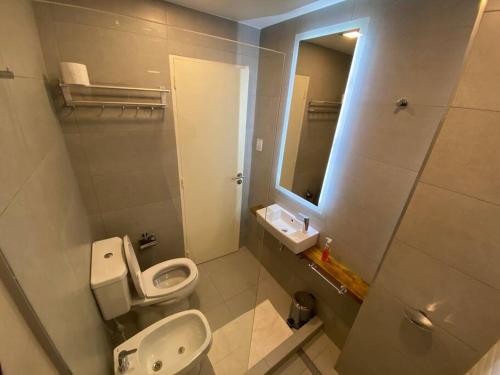 Buenaventura Apartments PARQUE tesisinde bir banyo