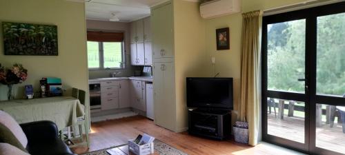 Gallery image of Earthsounds Country Cottage in Taumarunui