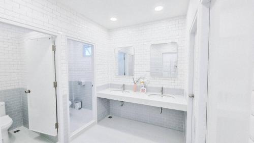Bagno di Bloomin' Moon hostel & cafe, Chiang Mai Old Town