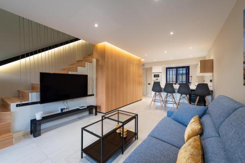 Sunset House in Meloneras by CanaryScape