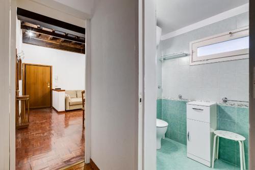 Spanish Steps Spacious Apartment