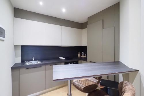 Premium two-Level Studio Caiazzo Stazione Centrale