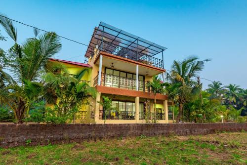 Gallery image of SaffronStays Ocean Breeze, Guhagar in Guhagar
