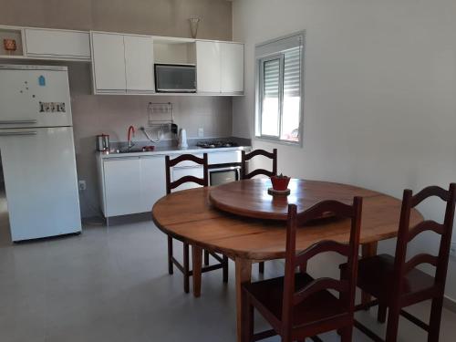 Praia Apartamento novo e espaçoso - APTO 02 Menor preço em Praia Apartamento novo e espaçoso - APTO 02