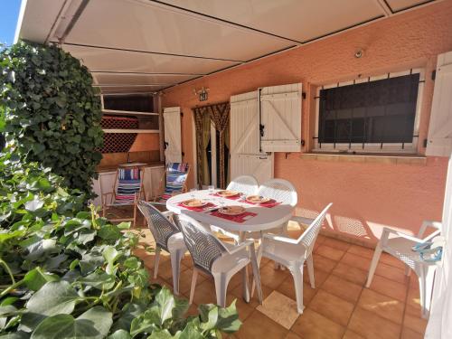 Les Lavandines -Coquette Maison de Vacances - 400 m de la plage - Grande Terrasse - 2 chambres - 2 salles de bain - Tout confort