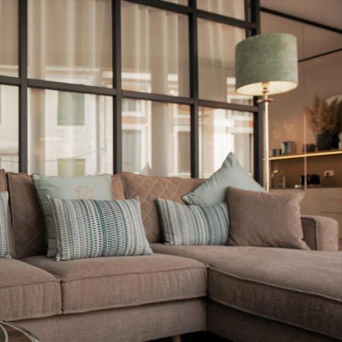 Zona de estar de ELEGANCE ROOM - Aparta & Suite - Automatized Apartment