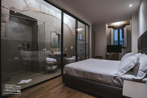 Vonios kambarys apgyvendinimo įstaigoje PALAZZO SANTAMARINA Luxury Suite & Spa