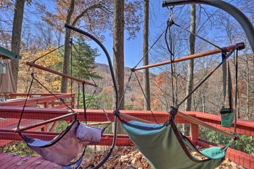 Fotografie z fotogalerie ubytování Cattail Creek Escape, 44 Mi to Mt Mitchell! v destinaci Burnsville