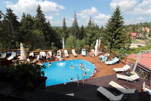 Poiana Brasov - Alpin Resort Hotel - Apartament 2708 부지 내 또는 인근 수영장 전경