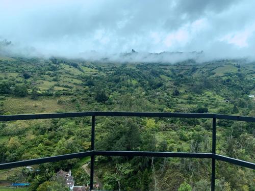 Un paisaje natural cerca of the bed and breakfast
