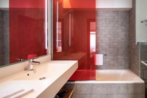 Bagno di Park Inn by Radisson Bucharest Hotel & Residence