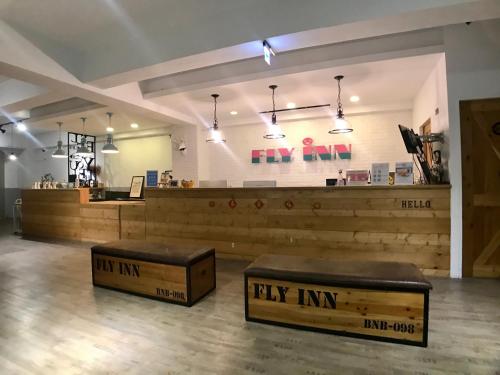 Lobbyn eller receptionsområdet på Flyinn Hostel