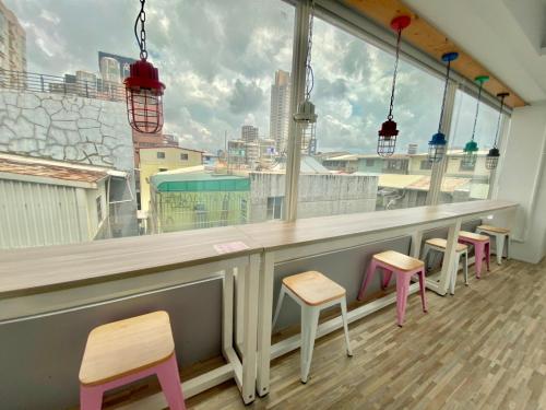 Balkón nebo terasa v ubytování Flyinn Hostel