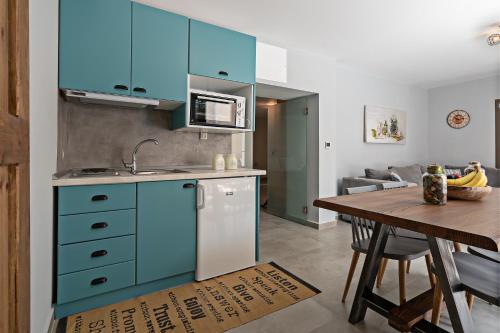 Kuchyň nebo kuchyňský kout v ubytování Casa Sofia Apt#1, By Hellocrete