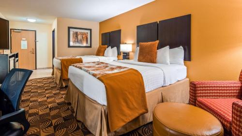 Foto de la galería de Best Western Plus Whitewater Inn en Harrison