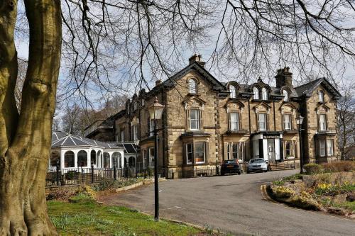 Gallery image of B/W Plus Buxton Lee Wood Hotel in Buxton