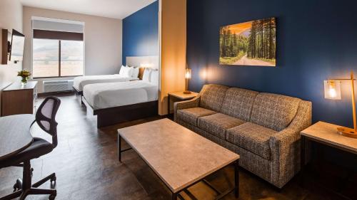 Gallery image of The Forge Hotel BW Signature Collection in Anaconda