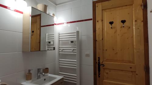 Ένα μπάνιο στο VAUJANYLOCATIONS - Cochette 1 Studio 9