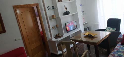 TV a/nebo společenská místnost v ubytování Alojamiento Entradita Cazorla