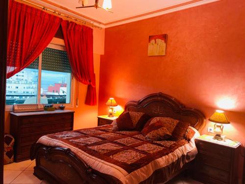 A bed or beds in a room at cozy apartment city center near the sea playa wifi!!