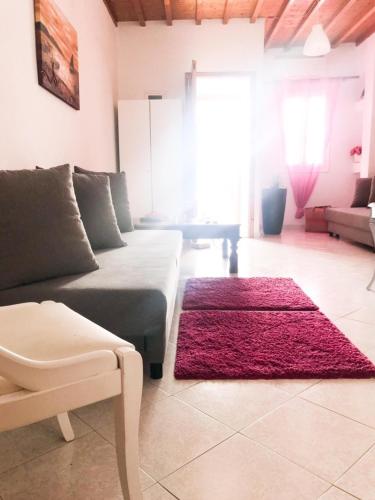 Gloria's house