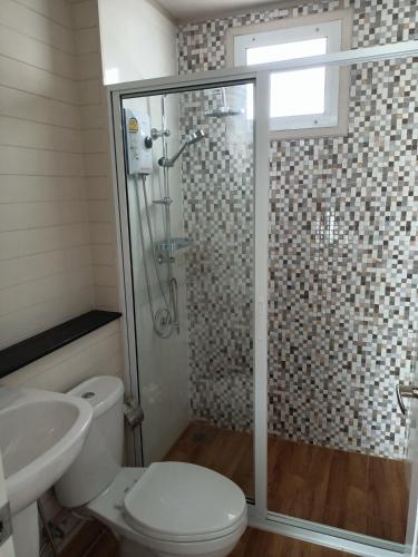 Un baño de Khaoyaitriplefive